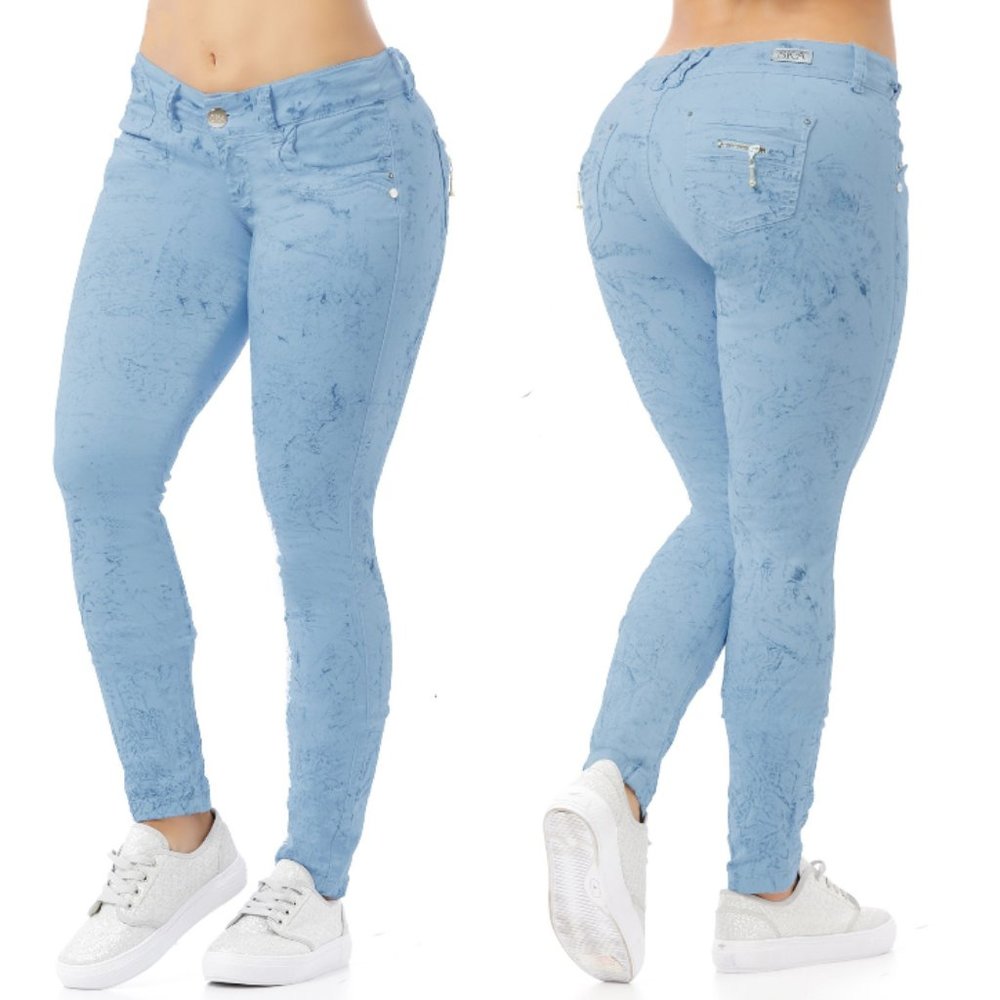 Ice Blue Colombian Buttlift Jeans